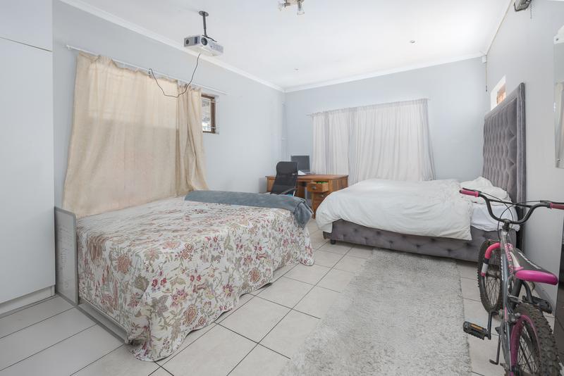 To Let 4 Bedroom Property for Rent in Windsor Park Western Cape